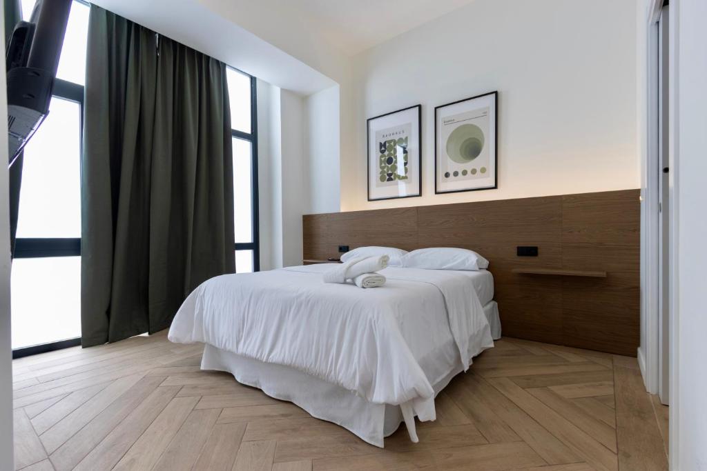Boutique Room - One Tower 2