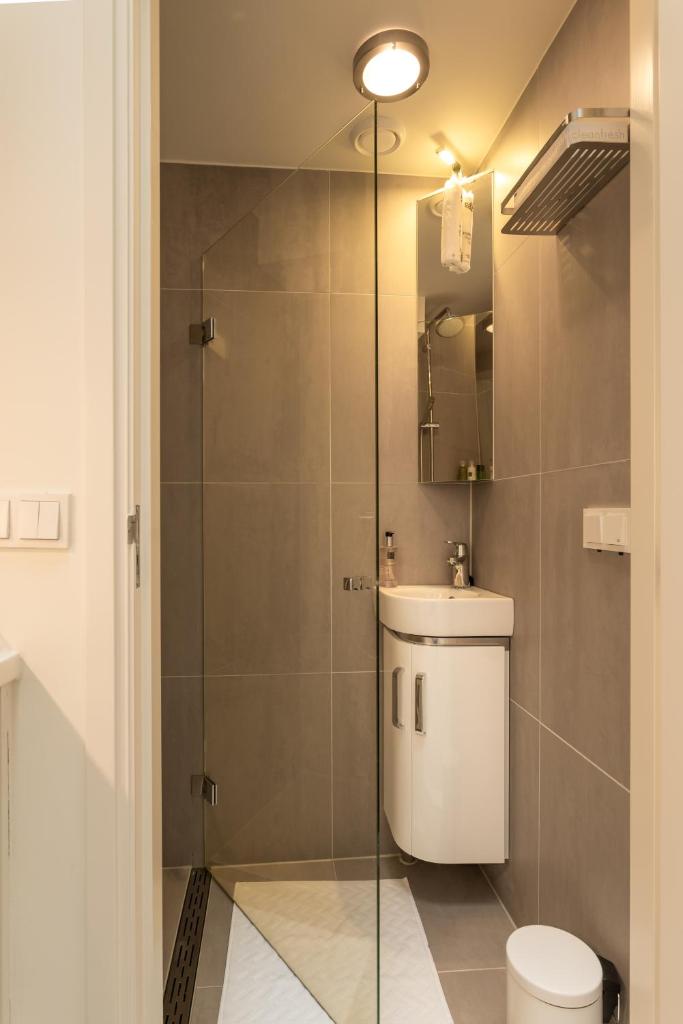 Luxury Flower Market Apartment 7