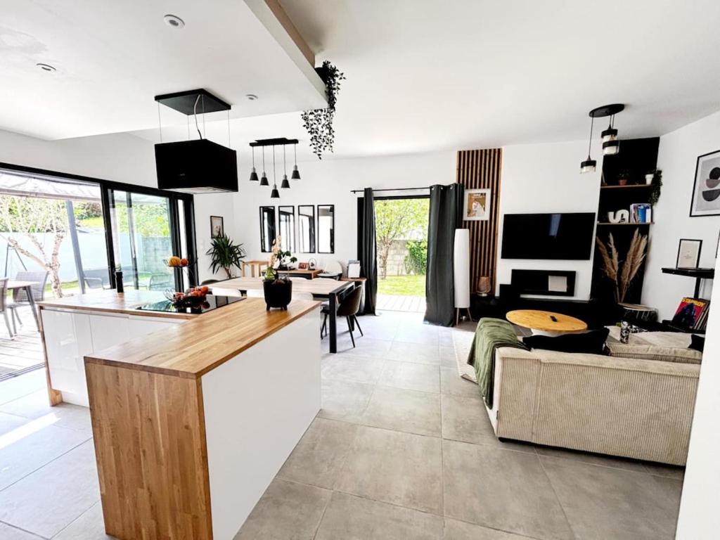 Zéphyr - Maison 3 Chambres avec jacuzzi - Proche aéroport et Nantes 5
