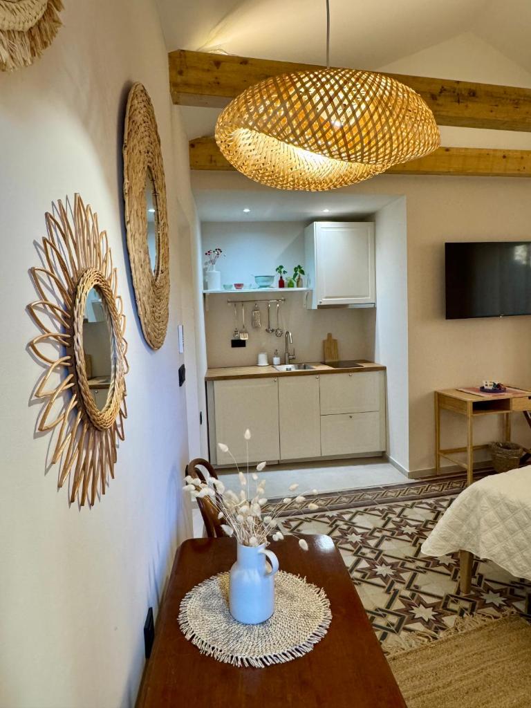 Ameli Heritage rooms & apartments 4