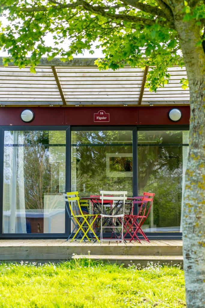Les Roulottes & Cottages du Moulin 2
