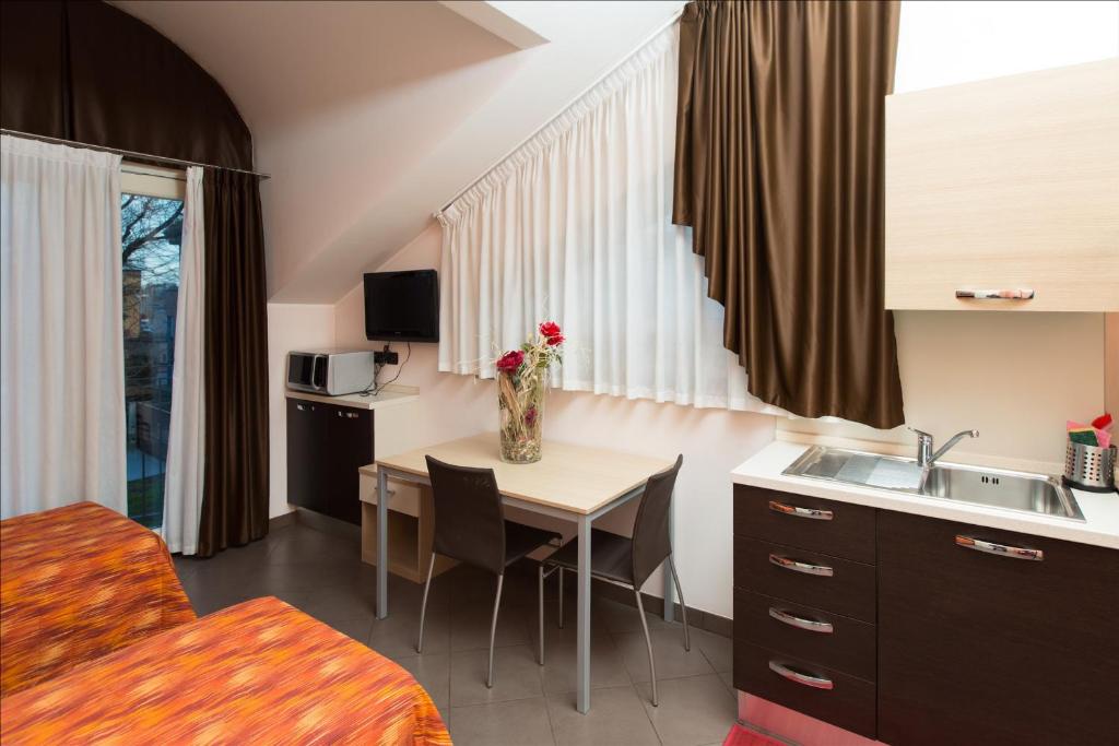 Residenza Villa Regina 4
