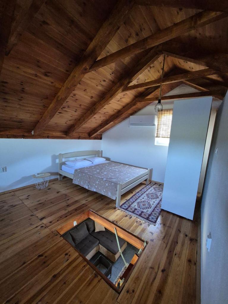 Old Fisherman House, Skadar lake 7