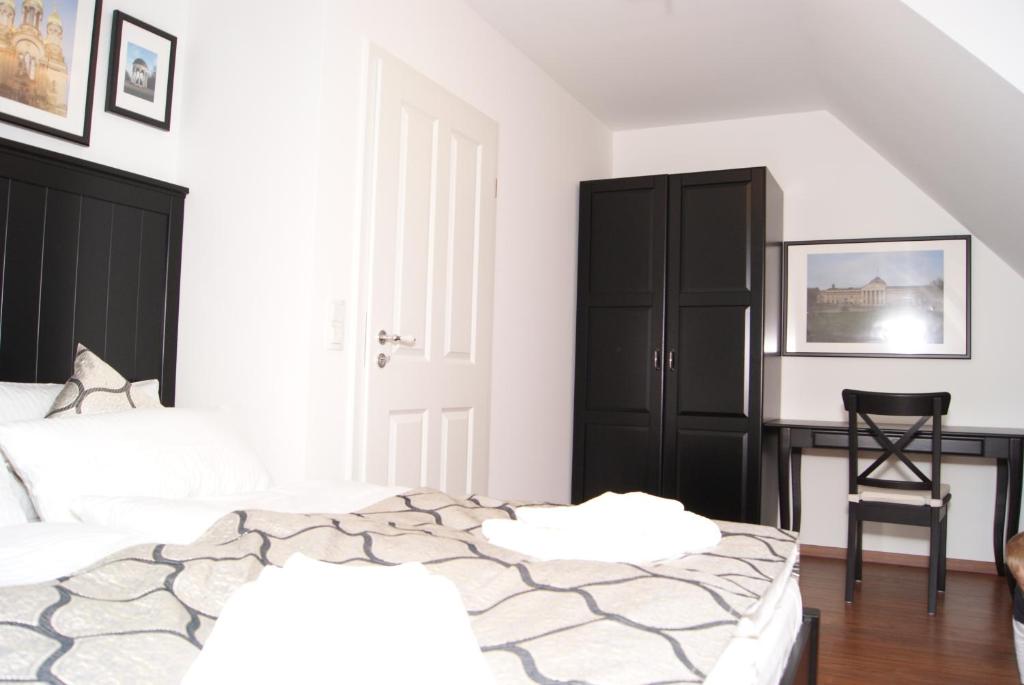 Merkel Villa Apartamente 8