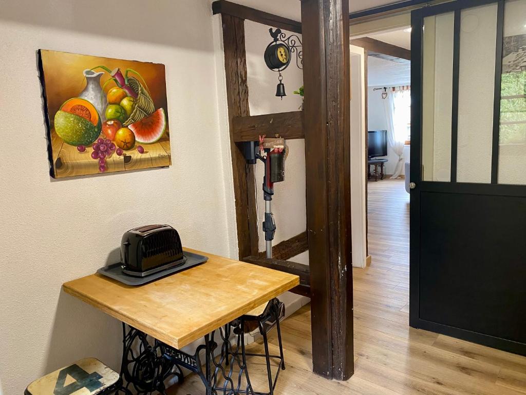 Gîte de caractère au calme , proche quartier historique, Au Merlenchanteur 7