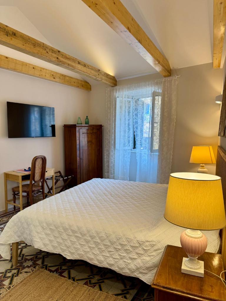 Ameli Heritage rooms & apartments 5