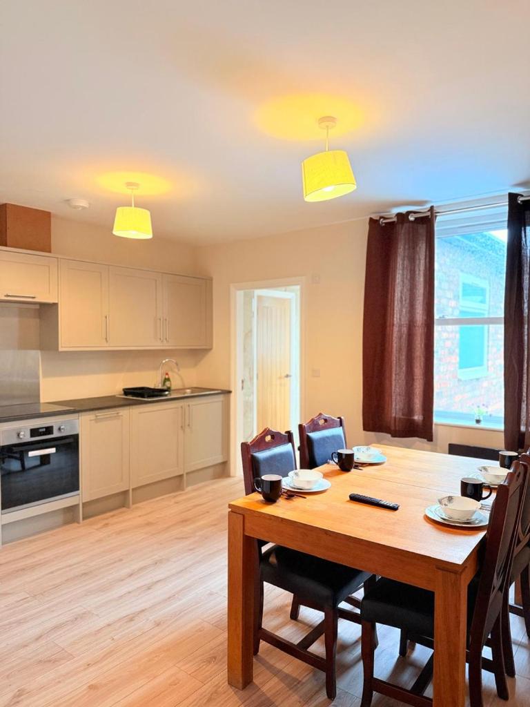 Flat 2 Garth House York 8