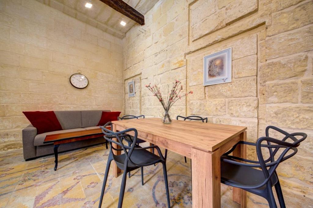 Ta' Zaren Townhouse in Siggiewi 4