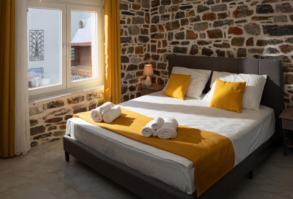 The Coastal Rock House 3