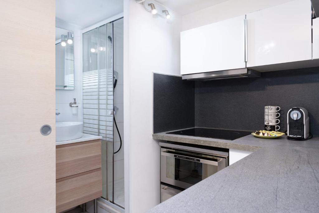 Modern 2 Rooms in the heart of Cannes 3