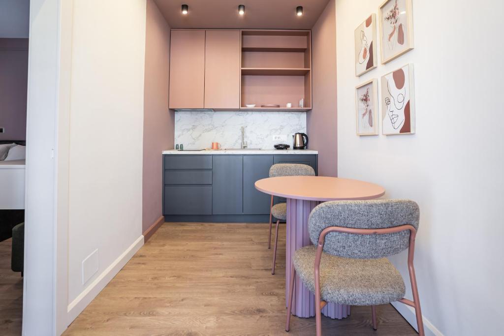 MoodSwings Apartment 4