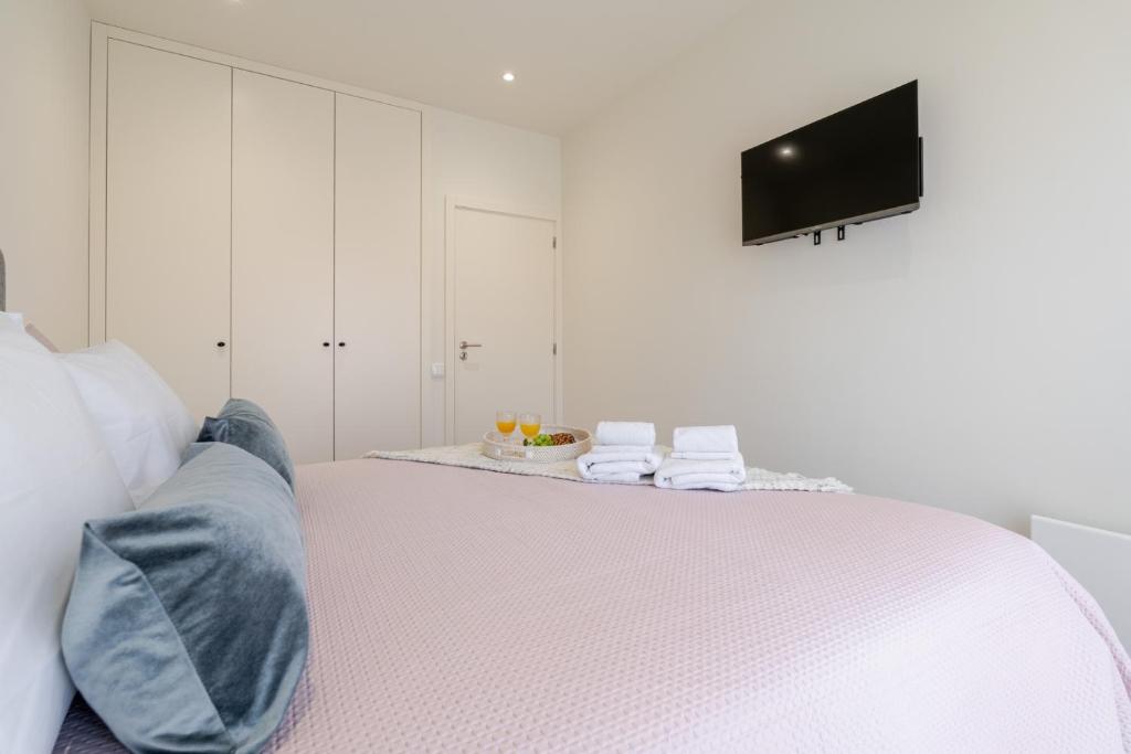 Central & Stylish Apartment by HostWise 7