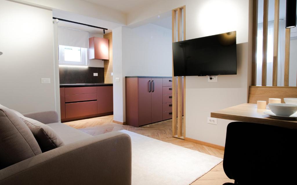 M16 Apartments 4