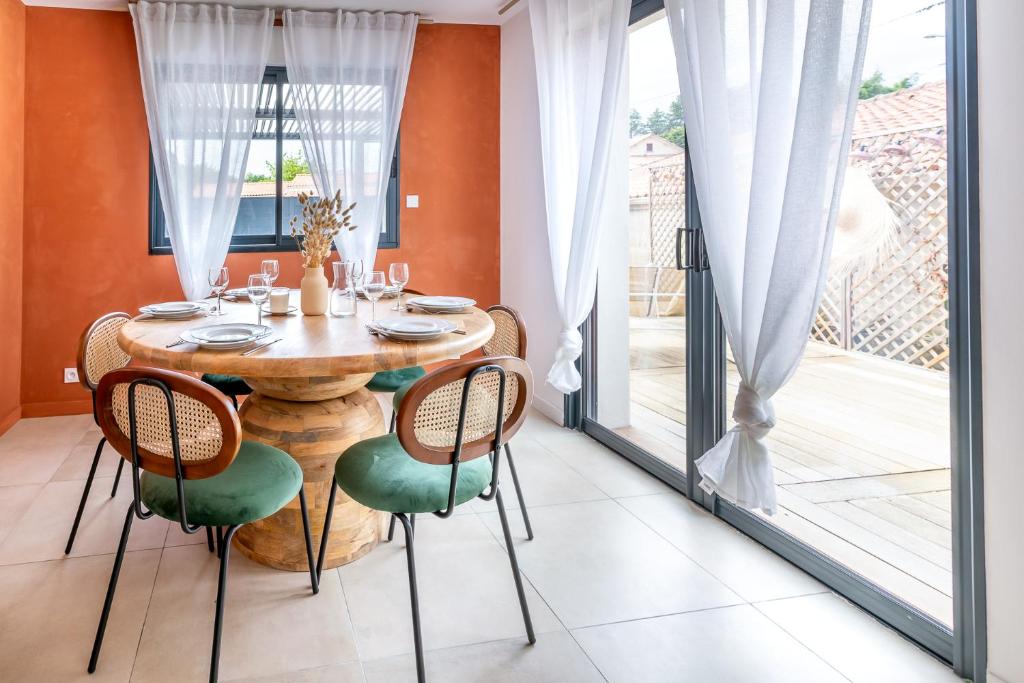 Maison - Spa - Parking - Jardin - 7p 7