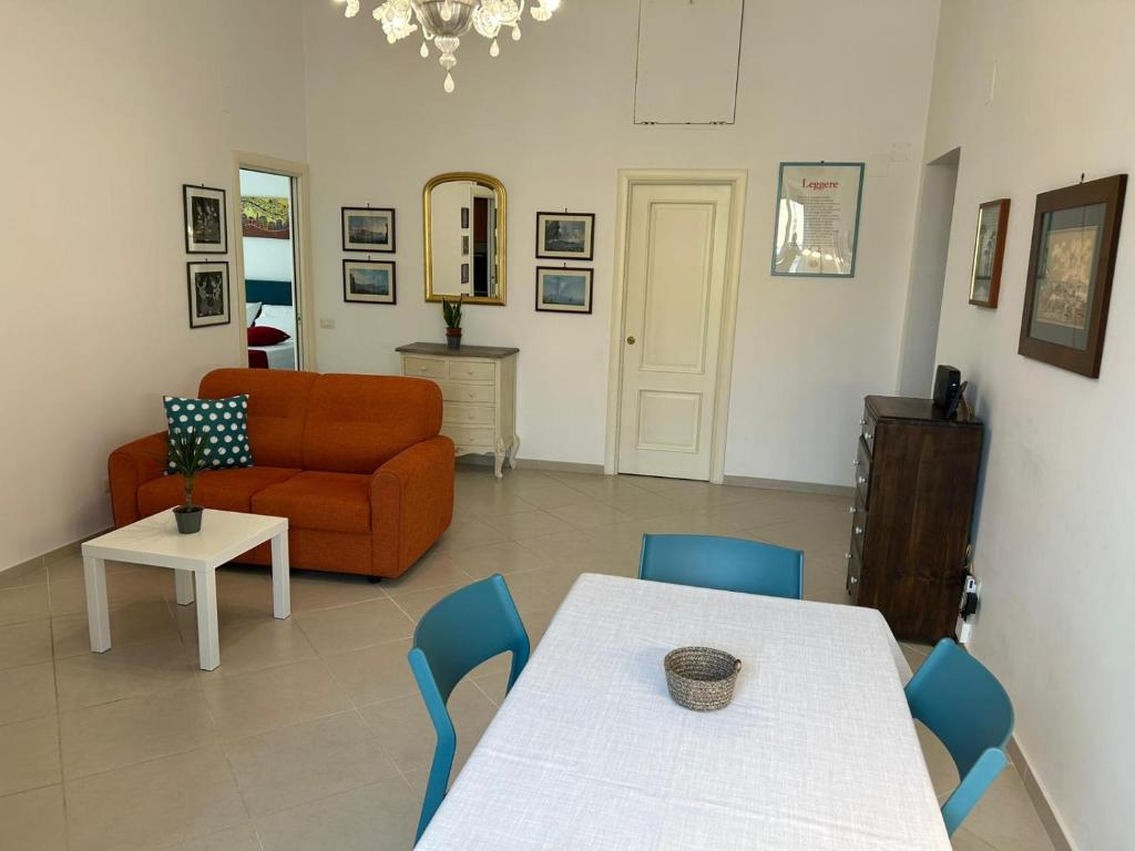 Marhaus, apartment in Piazza Dante 3