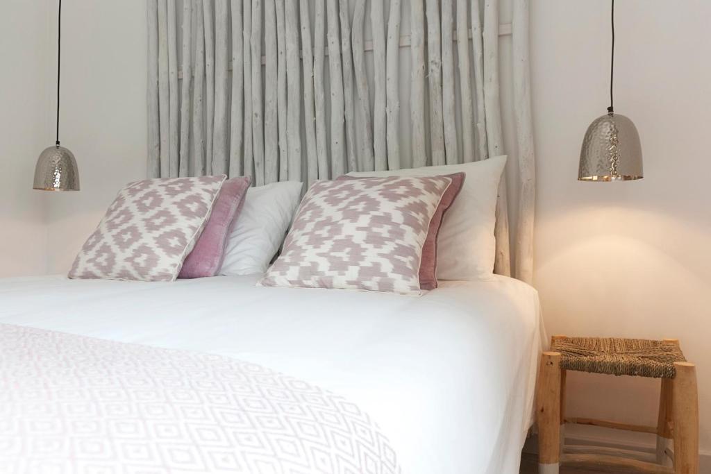 Mare Cheia (High Tide) Beach and Surf Apartments 2
