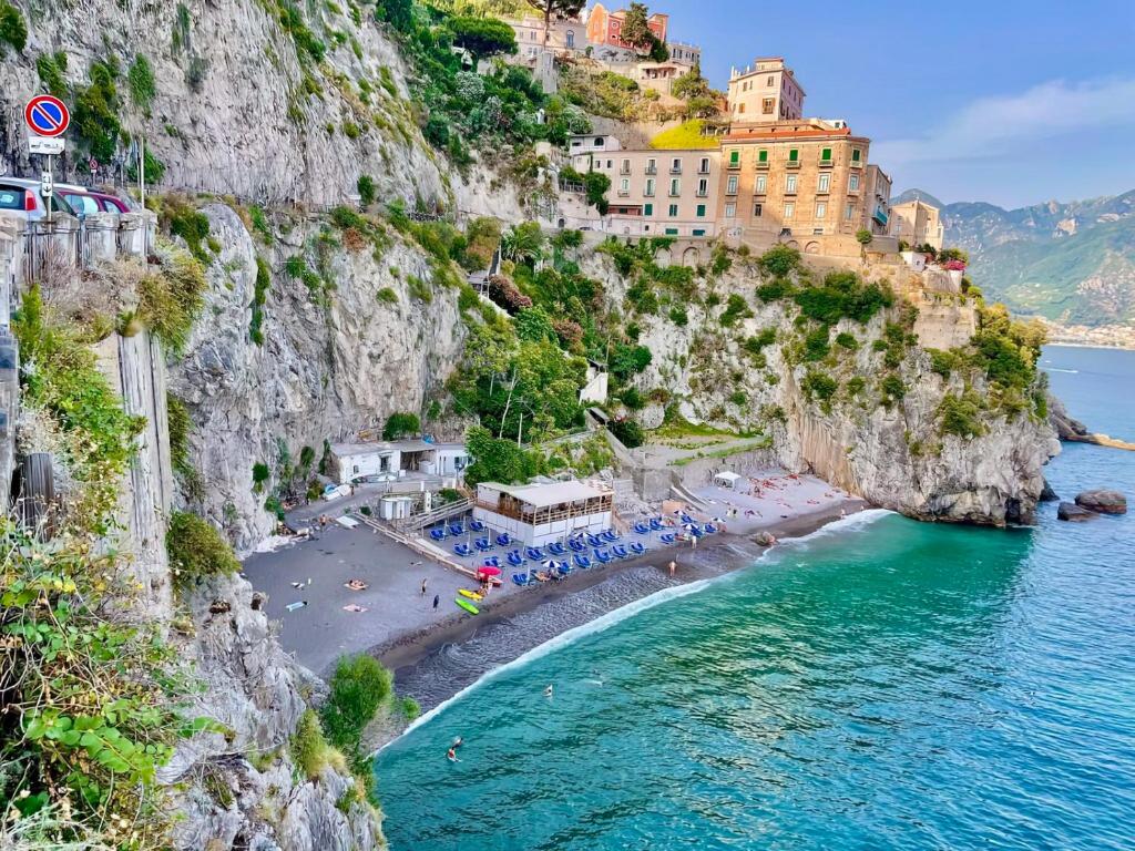 Villa Mansi - Deluxe Sea View Apartment Suites, Free Parking - Amalfi Coast 5