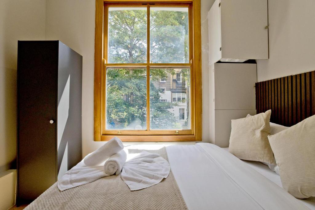 Imperial Earls Court Apartments 2