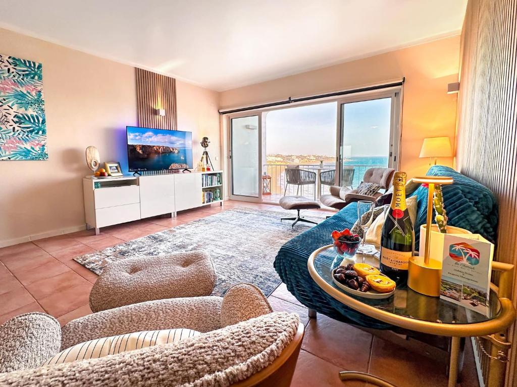 OceanView Apartment by BeCherish 5