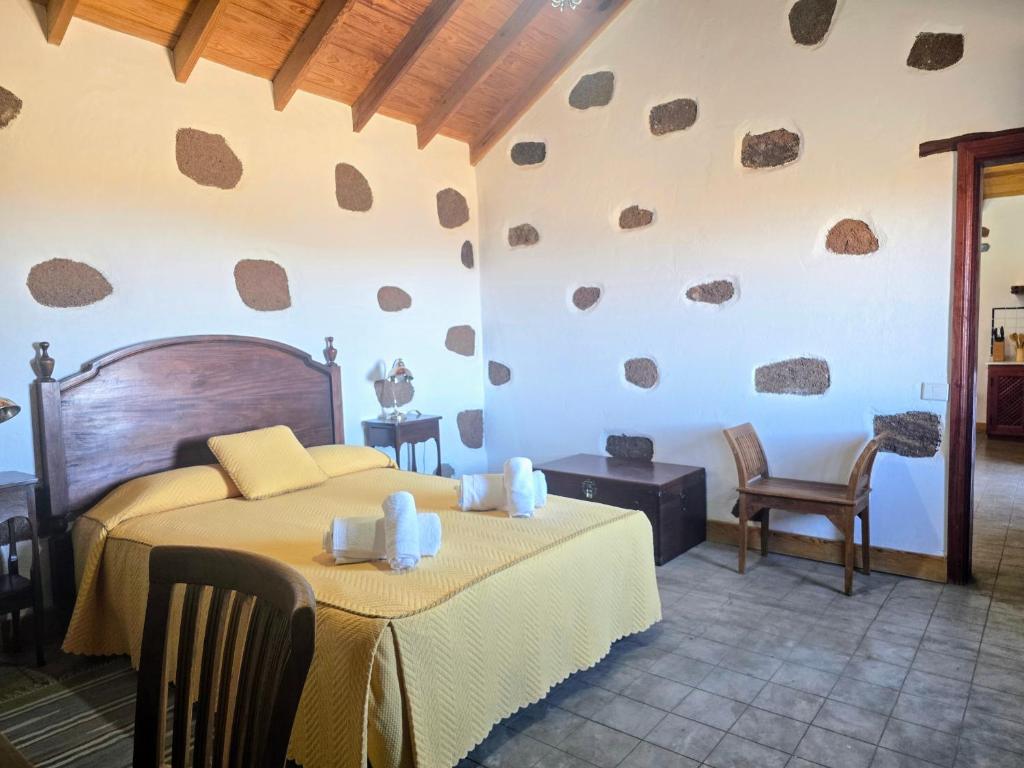 CR La Montañeta "by henrypole home" 6