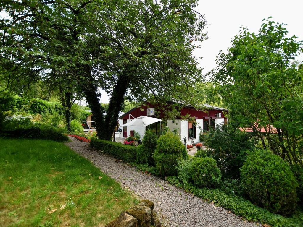 Luxury house in South Limburg near forest 7