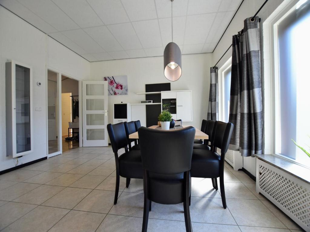 Luxury house in South Limburg near forest 4