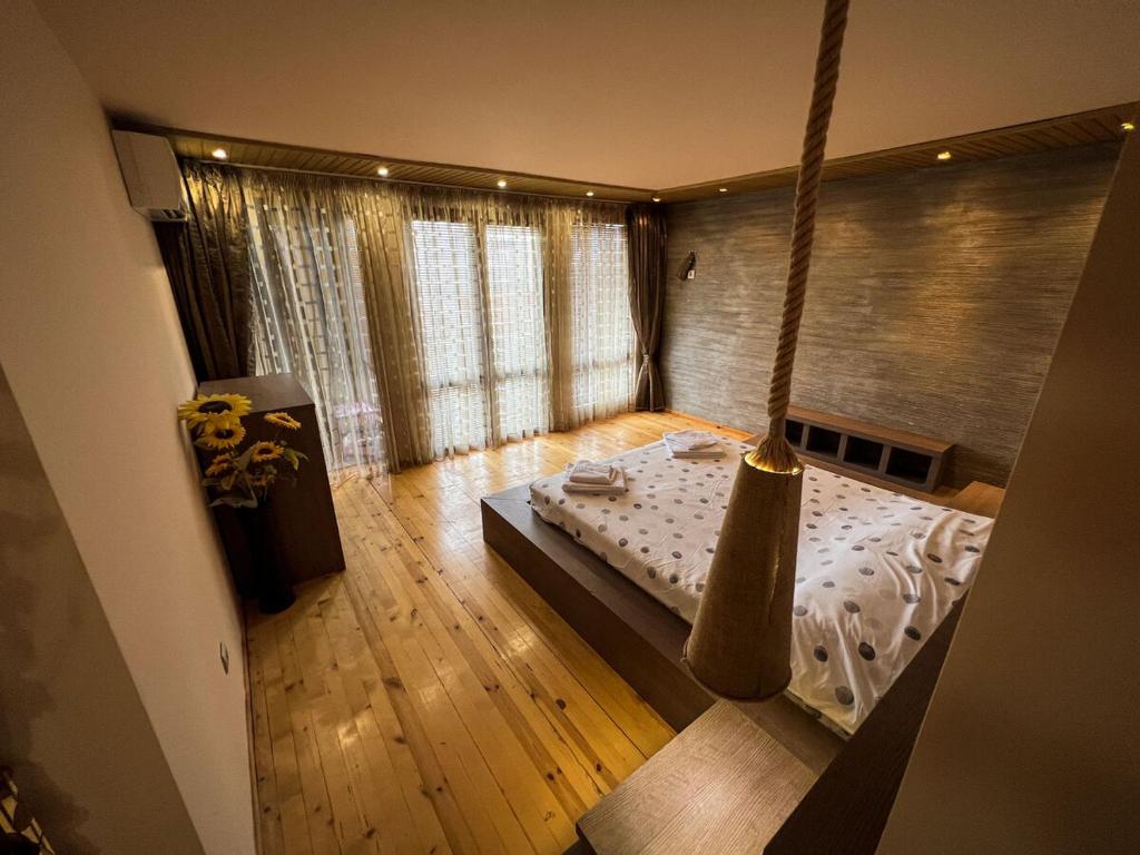 Casa Raya 7