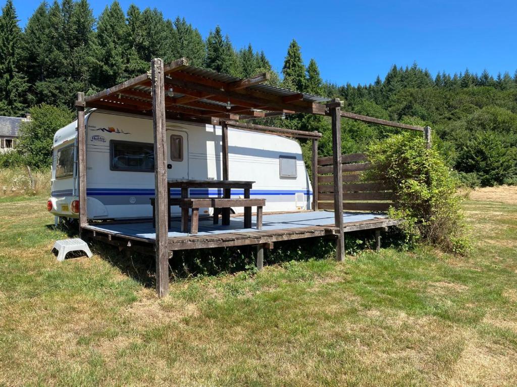 Photo de la galerie de l'établissement Natuurcamping Guillerin, à Sornac