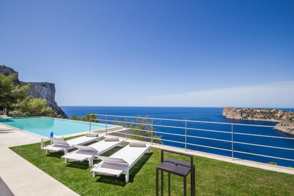 Stunning 6 Bedroom Villa in Andratx, 1014
