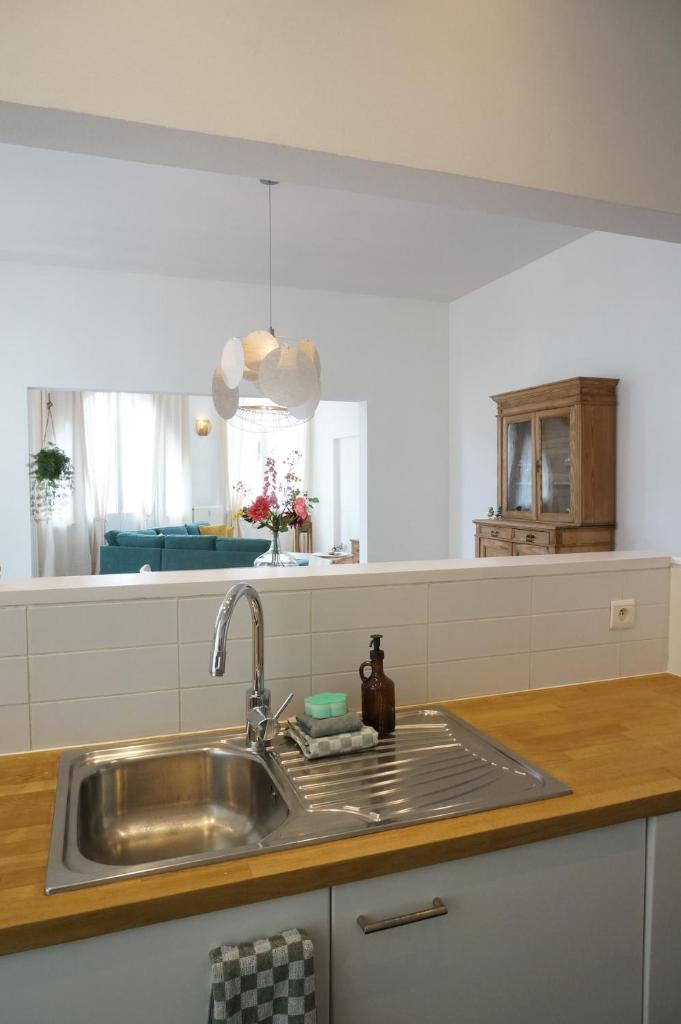 Charming, spacious & luxurious - 2-bedroom apartment at wonderful location 3