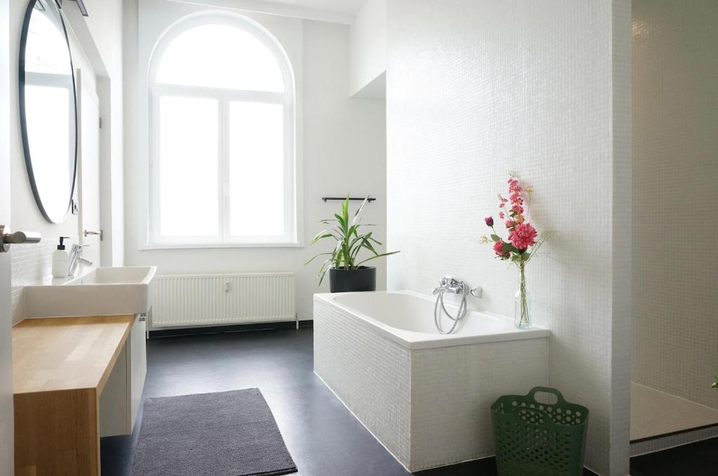 Charming, spacious & luxurious - 2-bedroom apartment at wonderful location 8
