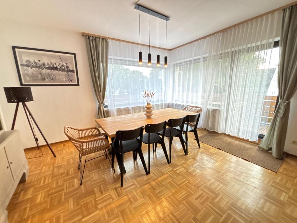 150qm-6 Rooms-Free Privat Parking-2 Bathrooms-Wifi-Yihapartment 4