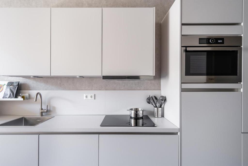 348 Suites Short Stay 3