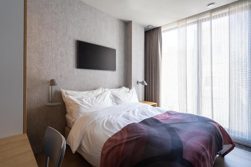 348 Suites Short Stay 4