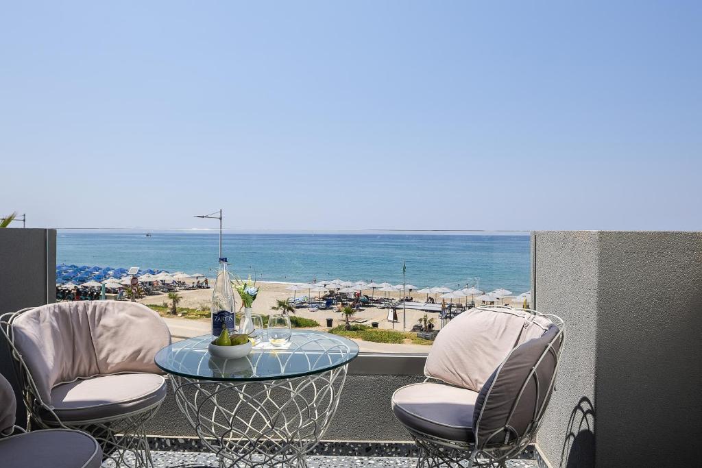 Pearl SeaBreeze Suites 4