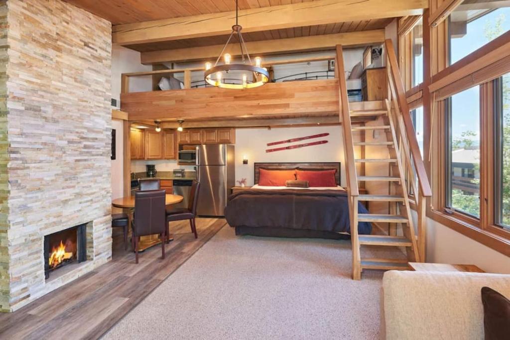 Latitude Loft Aspenwood #K20 Studio1B