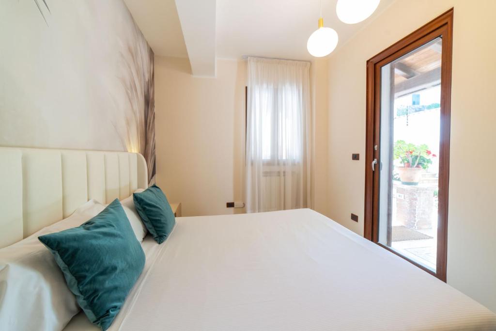 Taormina Sea View Apartment 4