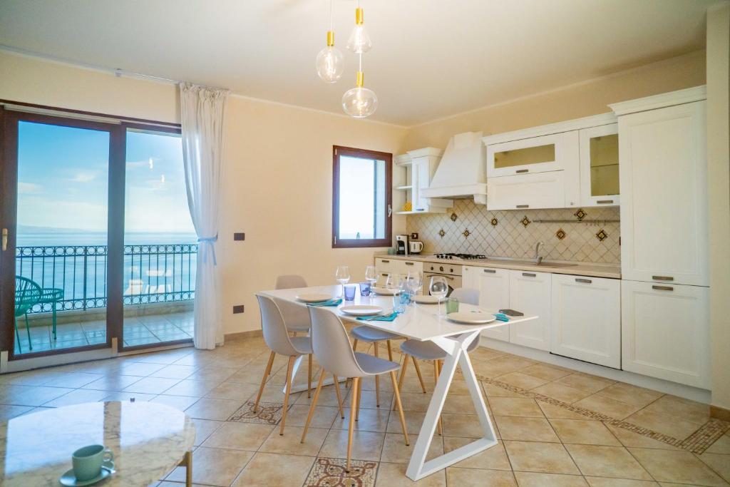Taormina Sea View Apartment 3