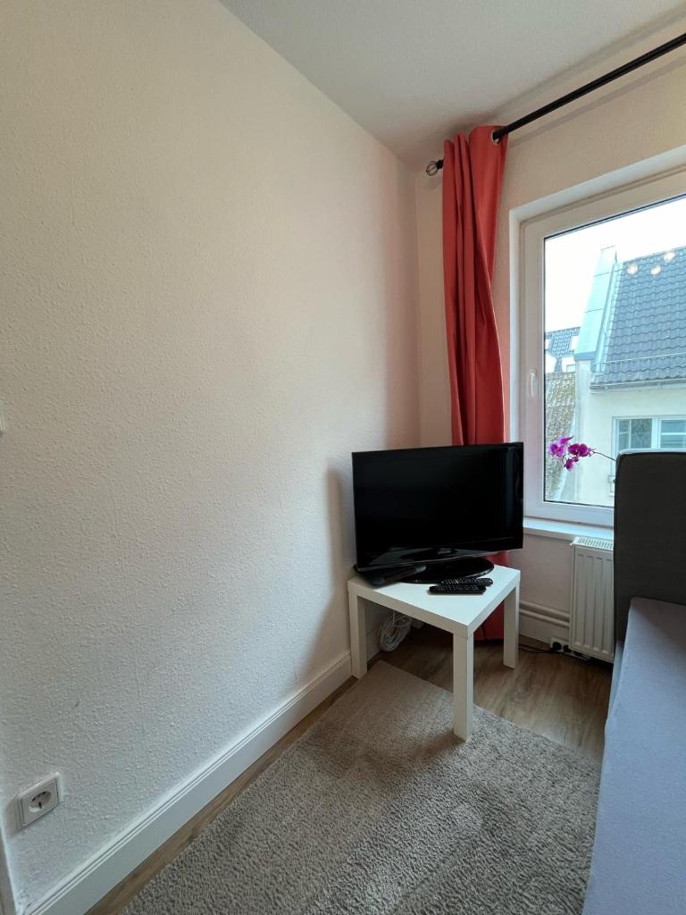 2 Great Apartment near Hans Albers Platz 5