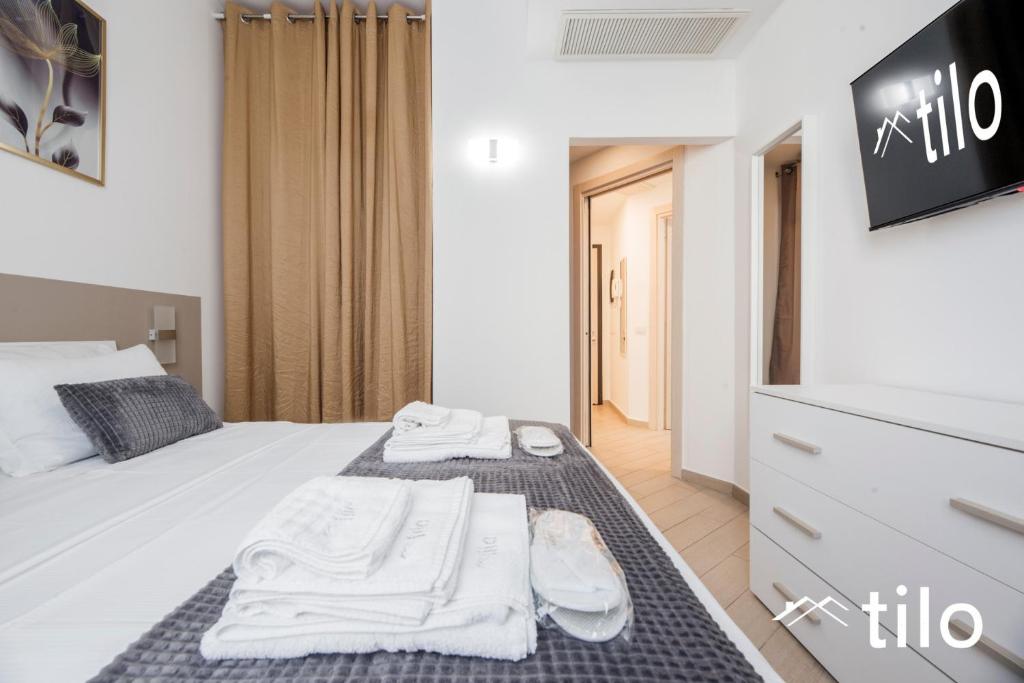 Ferry port 1 min, Central 1BR, AC, WiFi, By Tilo 7
