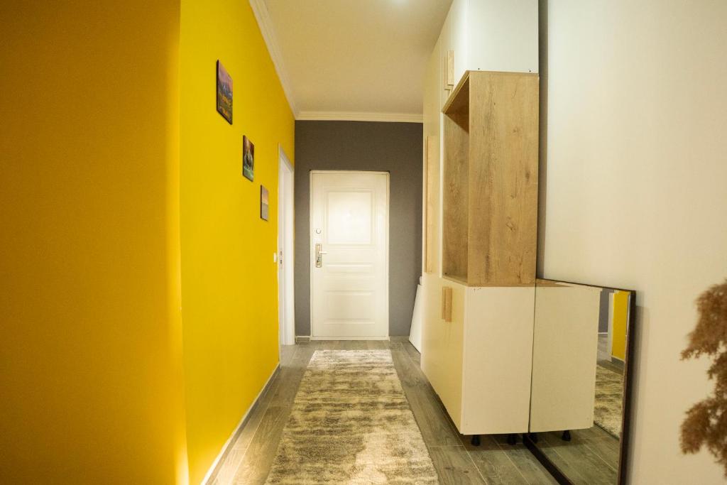 Rooftop Apartment 8