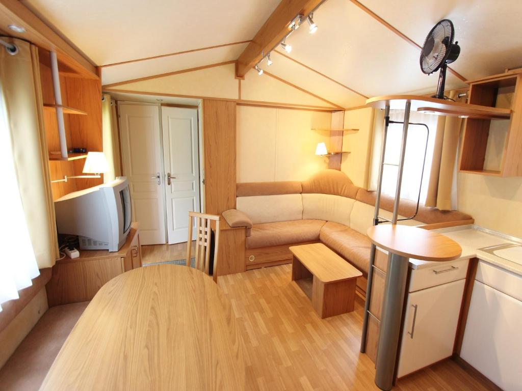 Mobile Home by Völkermarkt Reservoir 5