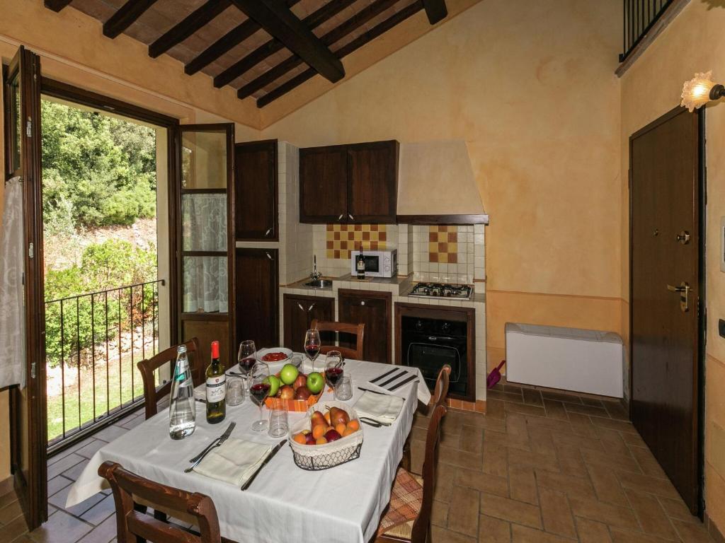 Elegant apartment only 1 hour from Rome 3