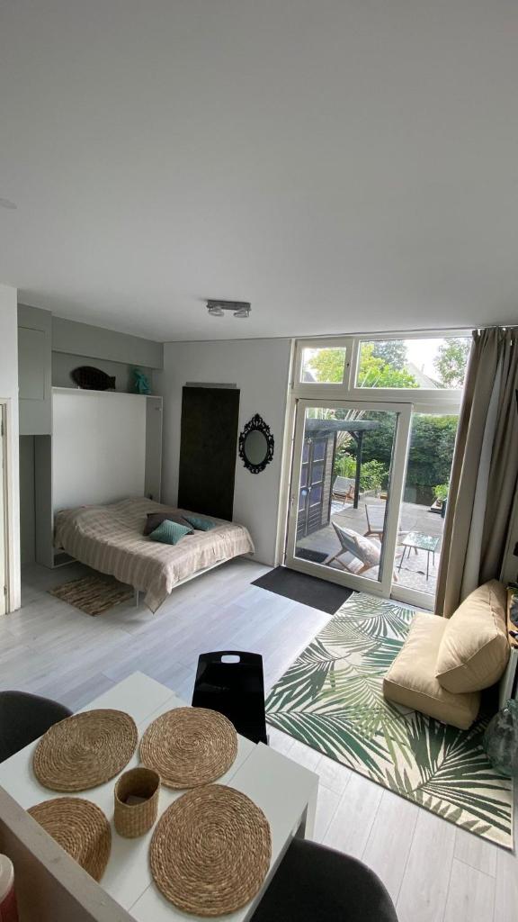 Canal Garden Apartment StayWell Amsterdam 7