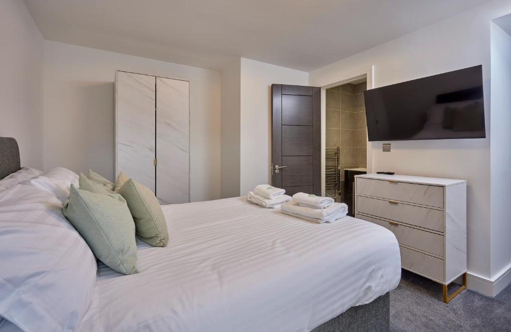 The Ashcroft Studios & Apartments with Free Parking 7