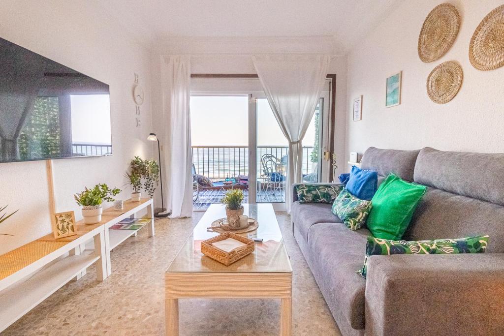 Apartamento Brisas del Mar primera línea Playa Los Boliches Fuengirola 5