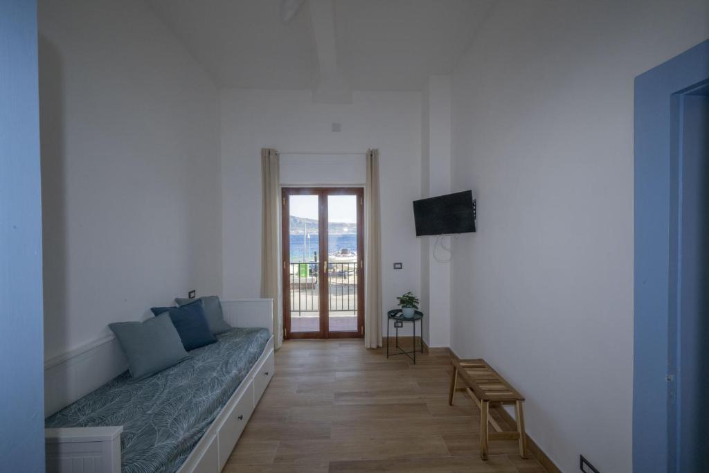 Via Fortino Home 5