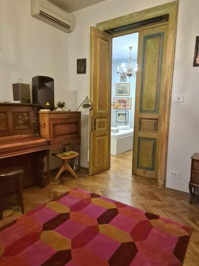 Art Villa Bucharest 7