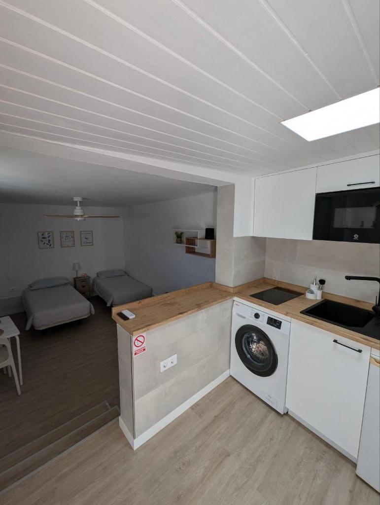 Apartment located near the beach 4