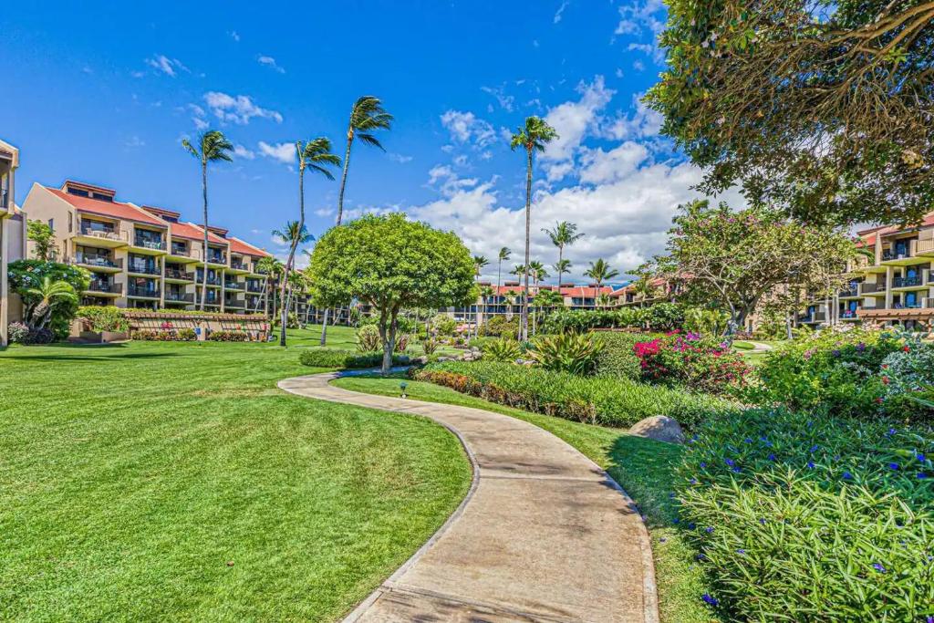3-Min Walk to Beach! I First Floor I No Resort Fee